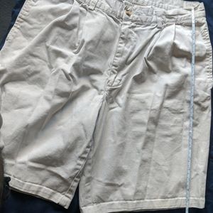 Pleated Khakis 34x32